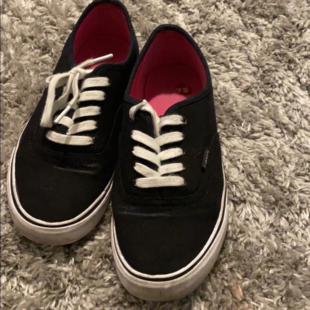 Black Levi’s shoes